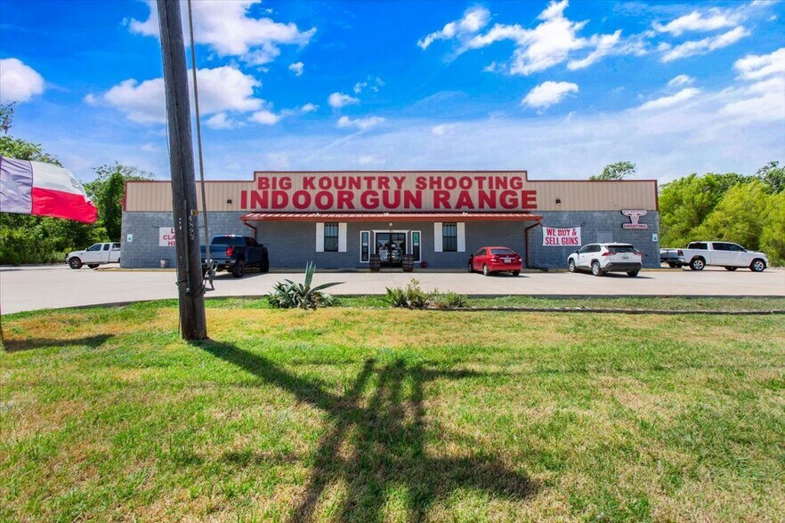 More Photos Of 2100 Highway 2004, Richwood Freestanding For Sale