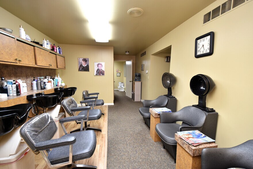 More Photos Of 11522 Davis St, Grand Blanc Office Residential For Sale