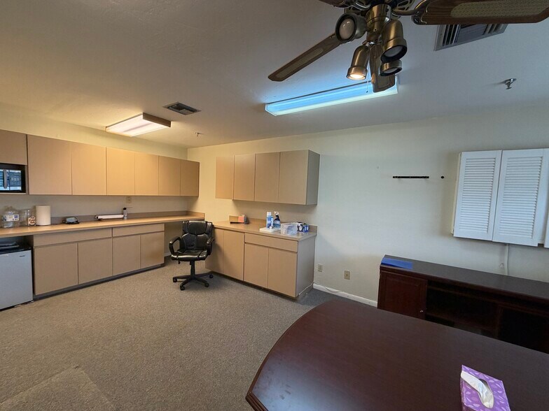 More Photos Of 1430 Royal Palm Square Blvd, Fort Myers Office For Sale
