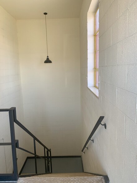 More Photos Of 5810-5814 Seminary Rd, Alexandria Freestanding For Lease