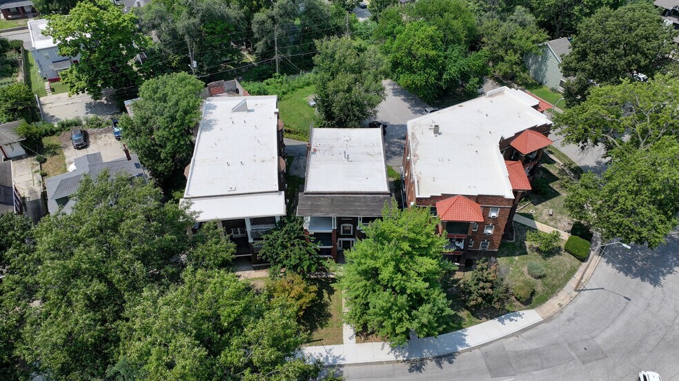 More Photos Of 2734 Charlotte St, Kansas City Apartments For Sale