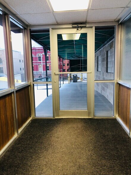 More Photos Of 130 N Main St, Butte Office For Sale