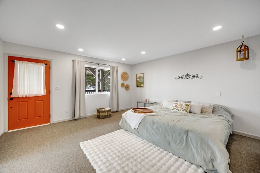 More Photos Of 129 Lower Pacific Dr, Whitethorn General Retail For Sale