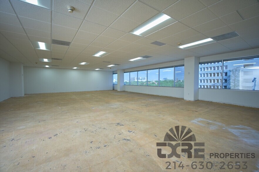 More Photos Of 1250 W Mockingbird Ln, Dallas Office For Lease