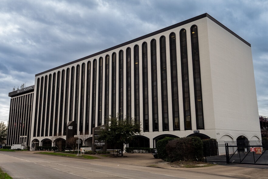 Primary Photo Of 4151 Southwest Fwy, Houston Office For Lease
