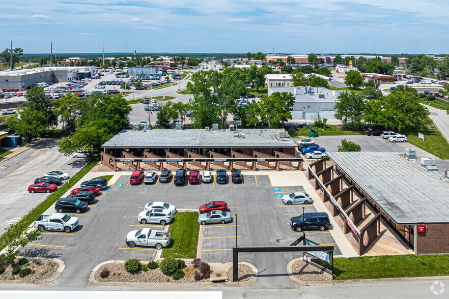 More Photos Of 816-818 NW Park Ln, Lee's Summit Office For Lease