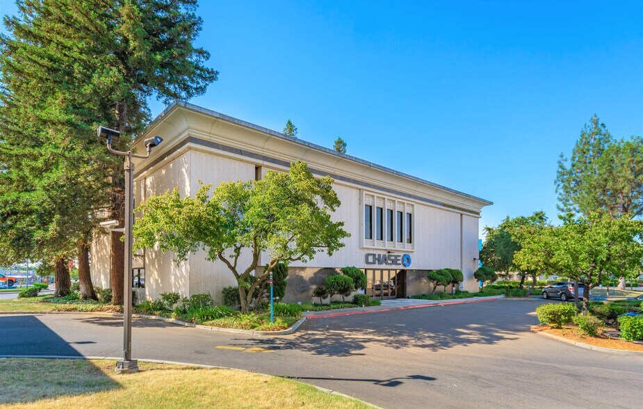 Primary Photo Of 4741 Madison Ave, Sacramento Bank For Sale