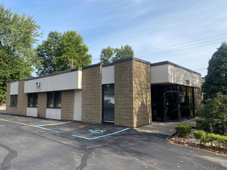 More Photos Of , Kingston Office For Sale