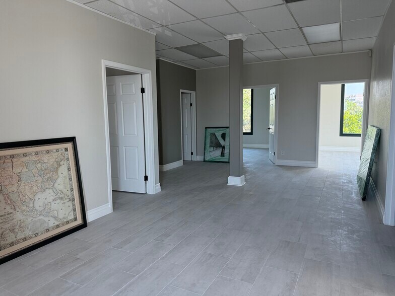 More Photos Of 116 N Vineyard Ave, Ontario Office For Lease