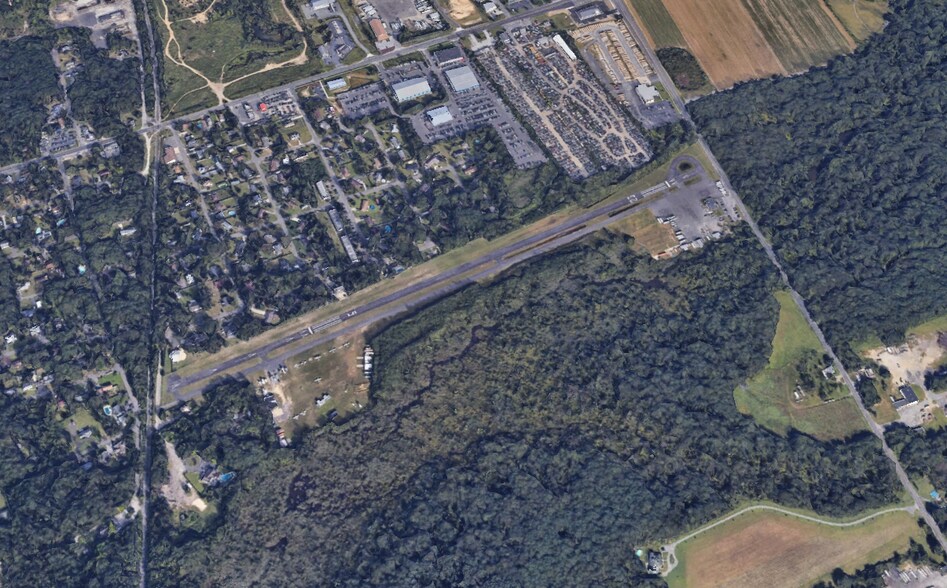 More Photos Of 817 Watsontown Rd, Berlin Airport For Sale