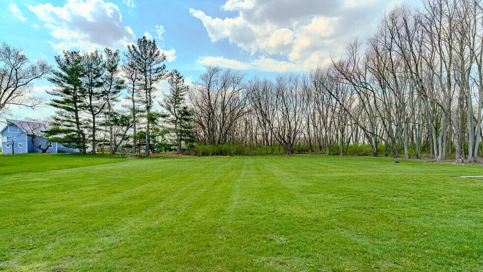 More Photos Of 608 Kenton, Reynolds Industrial For Sale