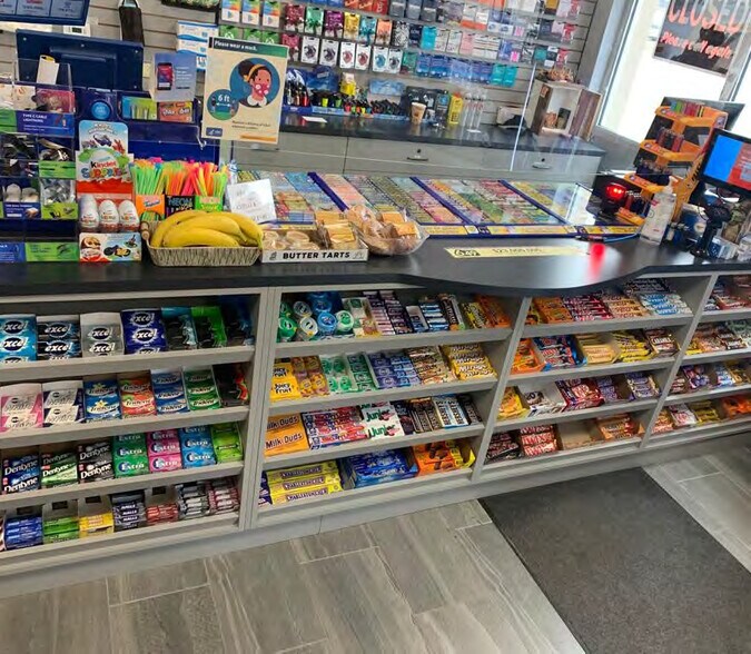 More Photos Of 789 Murray St, Wallaceburg Service Station For Sale
