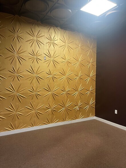 More Photos Of 585 Pine Ave, Long Beach Apartments For Lease