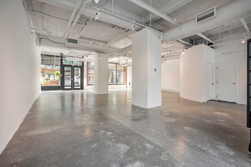 More Photos Of 101-105 Murray St, Ottawa Storefront For Lease