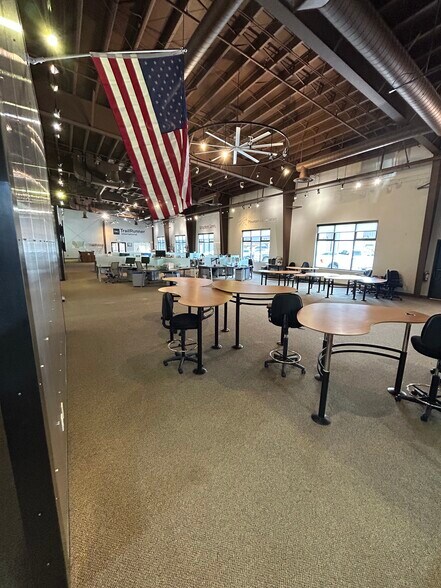 More Photos Of 10925 Pioneer Trl, Truckee Office For Lease