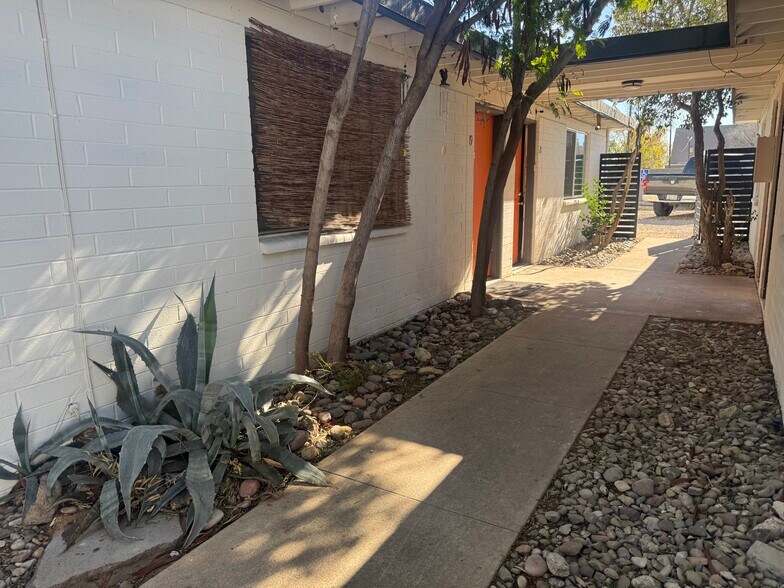 More Photos Of 2053 N Alvernon Rd, Tucson Apartments For Sale