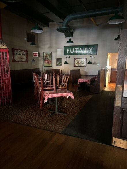 More Photos Of 310 Court Ave, Des Moines Restaurant For Sale