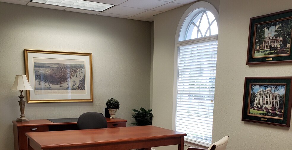 More Photos Of 16007 N Florida Ave, Lutz Office For Lease