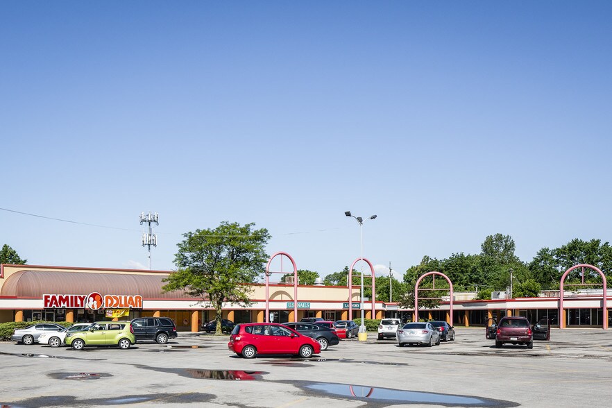 Primary Photo Of 1002-1100 Camp Jackson Rd, Cahokia General Retail For Sale