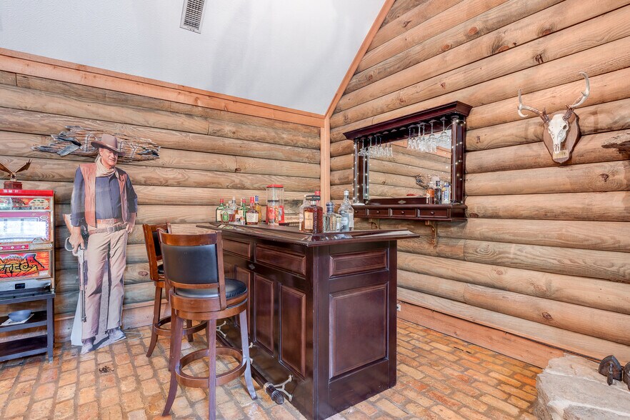 More Photos Of 4032 Highway 48 W, Mccomb Specialty For Sale