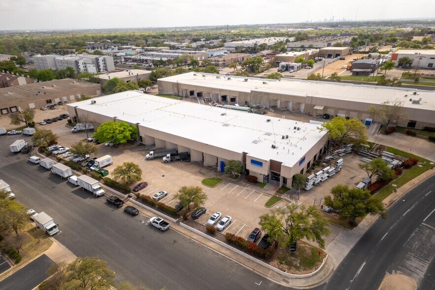 More Photos Of 2020 Rutland Dr, Austin Unknown For Lease