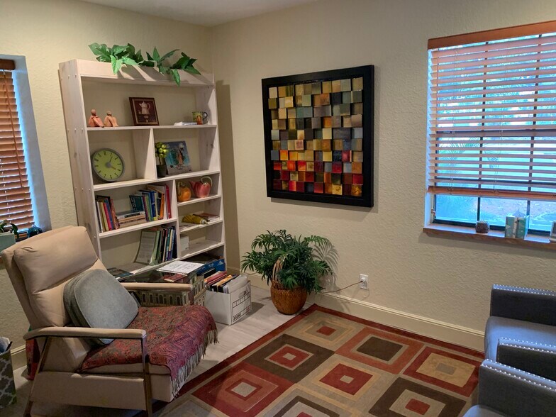 More Photos Of 1230 S Federal Hwy, Boynton Beach Office For Lease