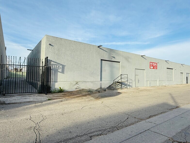 More Photos Of 831 E 61st St, Los Angeles Warehouse For Lease