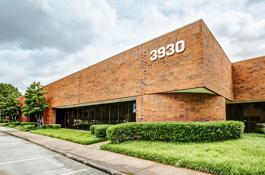 Primary Photo Of 3930 Vantech Dr, Memphis Unknown For Lease