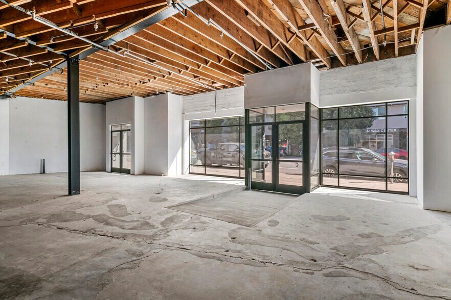 More Photos Of 735 S La Brea Ave, Los Angeles Freestanding For Sale