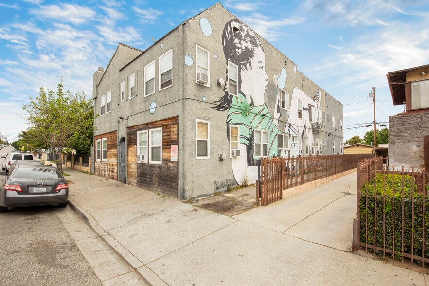 More Photos Of 722 S Ford Blvd, Los Angeles Apartments For Sale