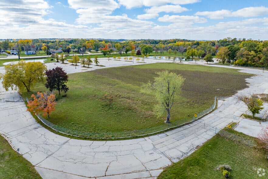 More Photos Of 4333 Edgewood Rd NE, Cedar Rapids Land For Lease