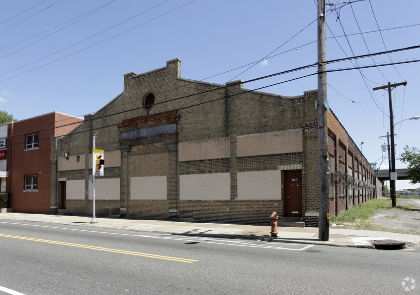 Primary Photo Of 3353-3359 Richmond St, Philadelphia Manufacturing For Lease