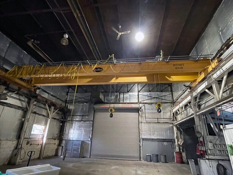 More Photos Of 310 S Franklin St, Fairland Warehouse For Lease