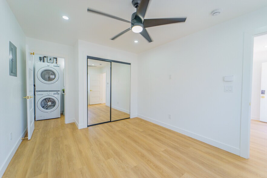 More Photos Of 530-32 Delaware St, Imperial Beach Apartments For Sale