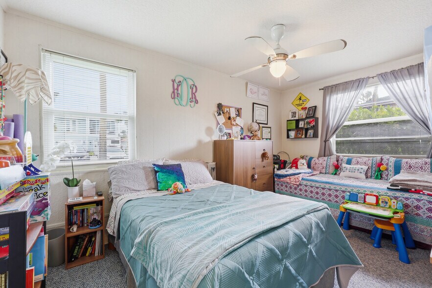 More Photos Of 218 19th Ave N, Jacksonville Beach Apartments For Sale