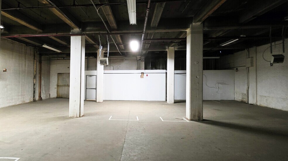 More Photos Of 3901 Main St, Philadelphia Office For Lease