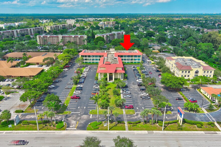 More Photos Of 6801 Lake Worth Rd, Greenacres Medical For Sale
