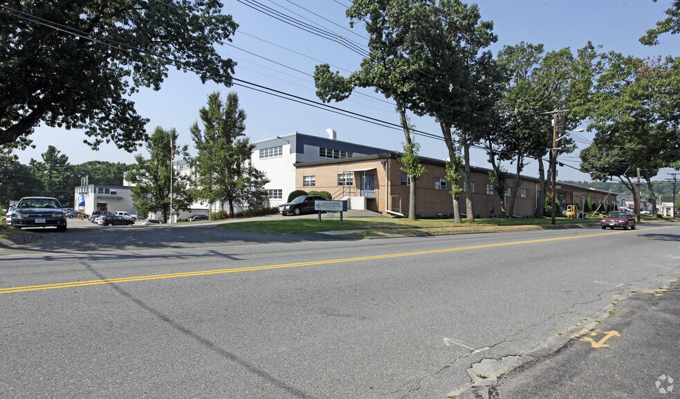 More Photos Of 320 Hamilton St, Leominster Manufacturing For Lease