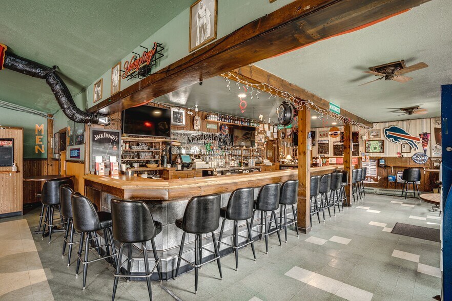 More Photos Of 6848 Erie Rd, Derby Bar For Sale