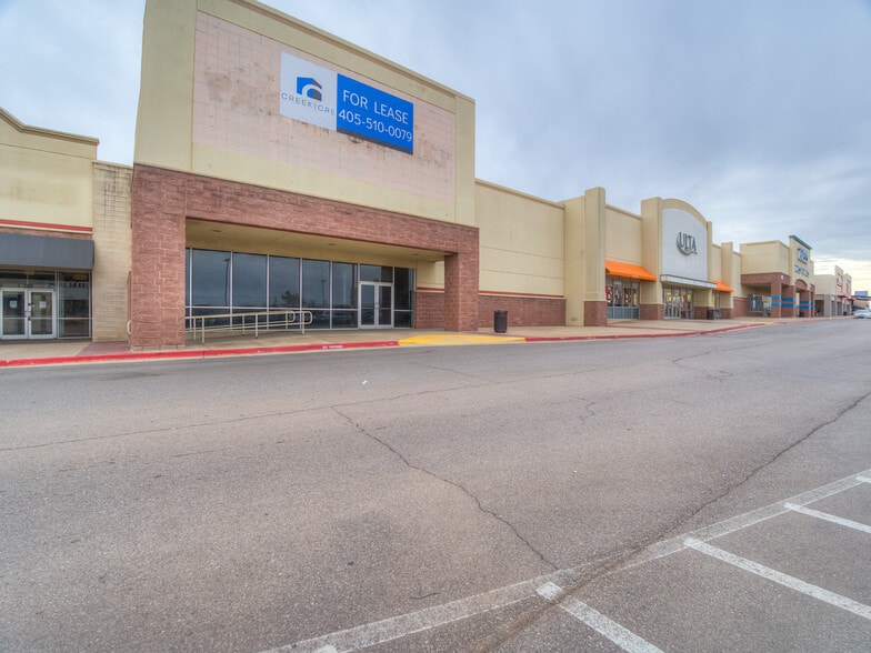 More Photos Of 2300 W Memorial Rd, Oklahoma City Unknown For Lease