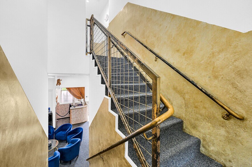 More Photos Of 20621 Westheimer Pky, Katy Freestanding For Sale
