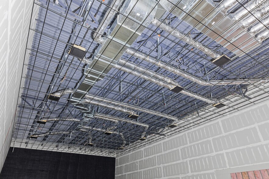 More Photos Of 8501 Auburn Blvd, Citrus Heights Freestanding For Sale