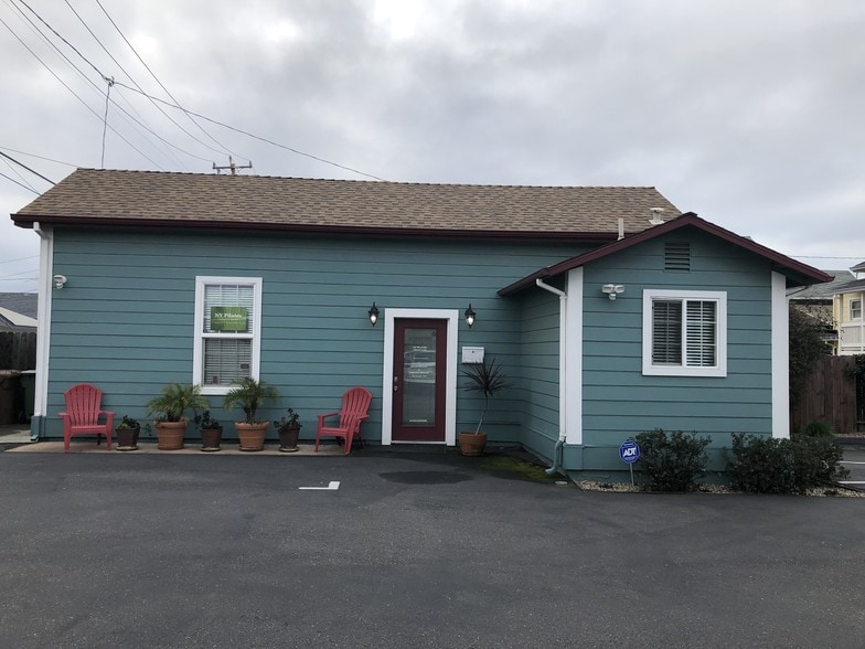 More Photos Of 8330 Brentwood Blvd, Brentwood Medical For Lease