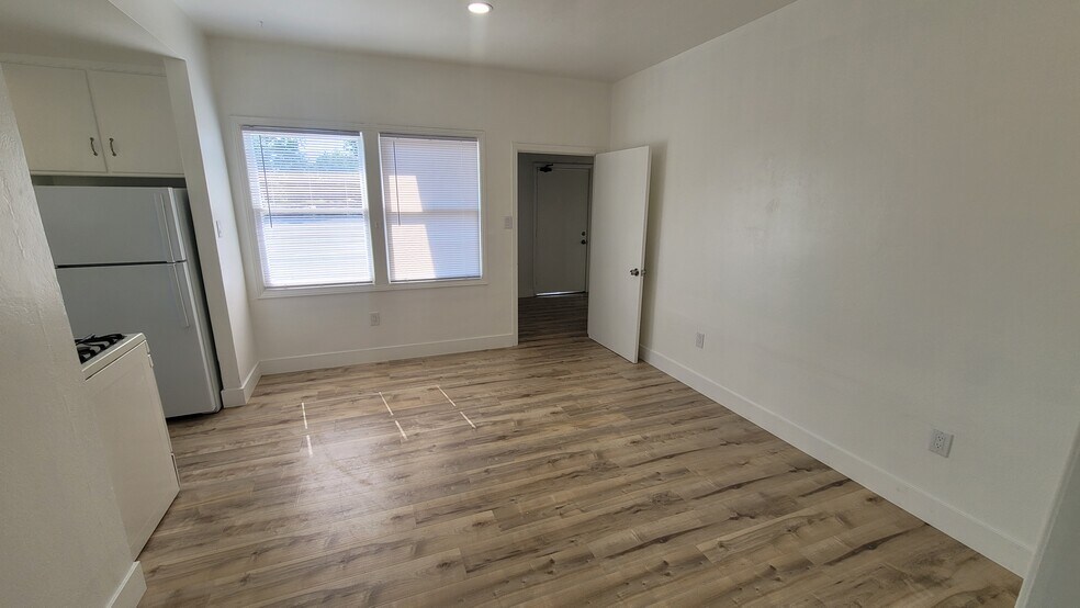 More Photos Of 3177 Guerneville Rd, Santa Rosa Office For Lease