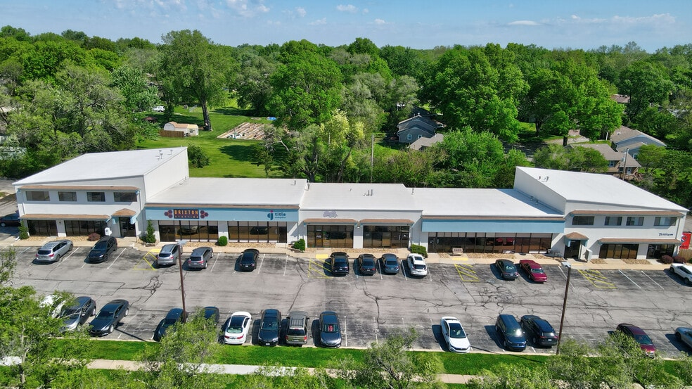 More Photos Of 12400-12460 W 62nd Ter, Shawnee Storefront Retail Office For Lease