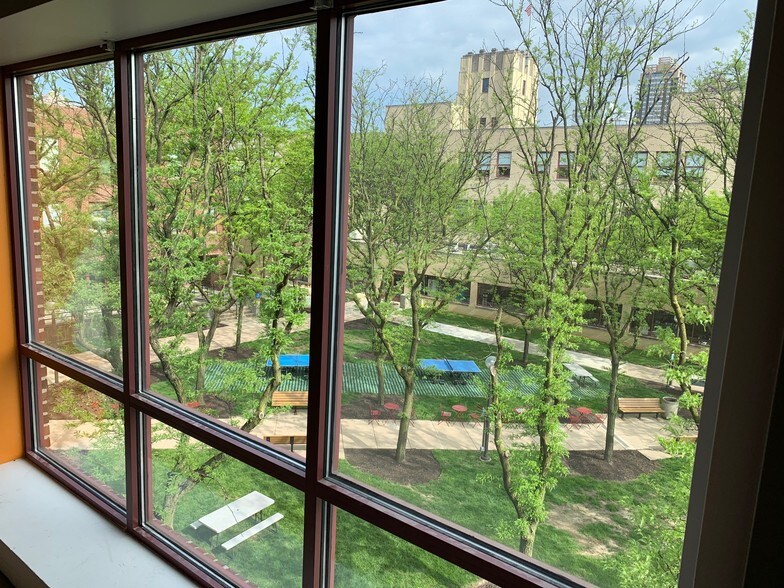 More Photos Of 324 E New York St, Indianapolis Office For Lease