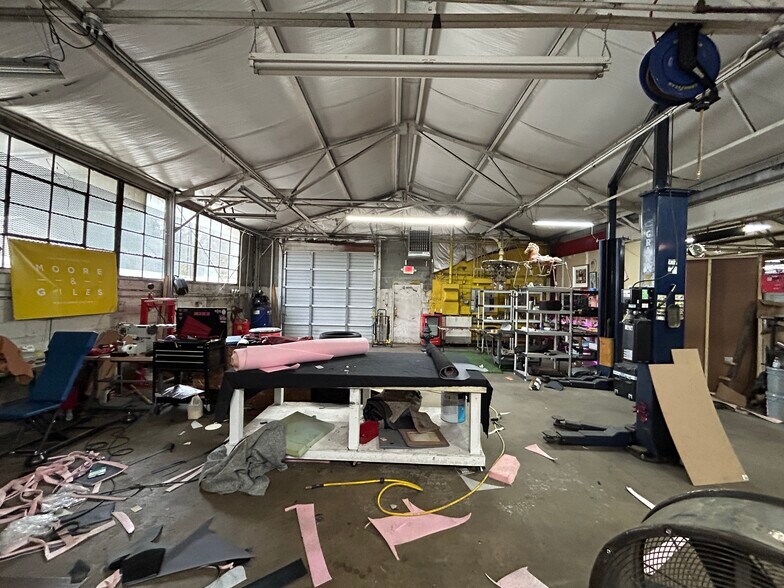 More Photos Of 1164 Zonolite Pl, Atlanta Warehouse For Sale