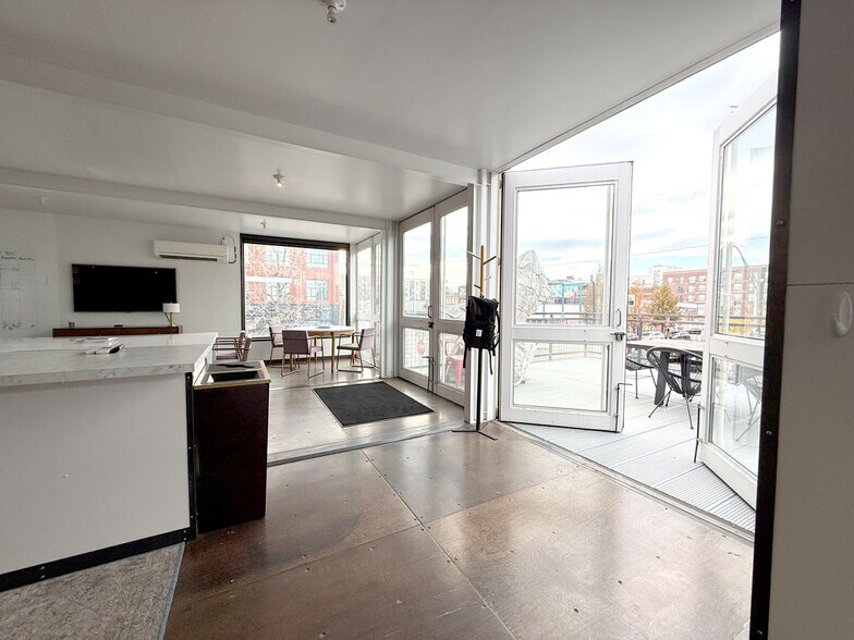 More Photos Of 2500 Larimer St, Denver Storefront Retail Office For Lease