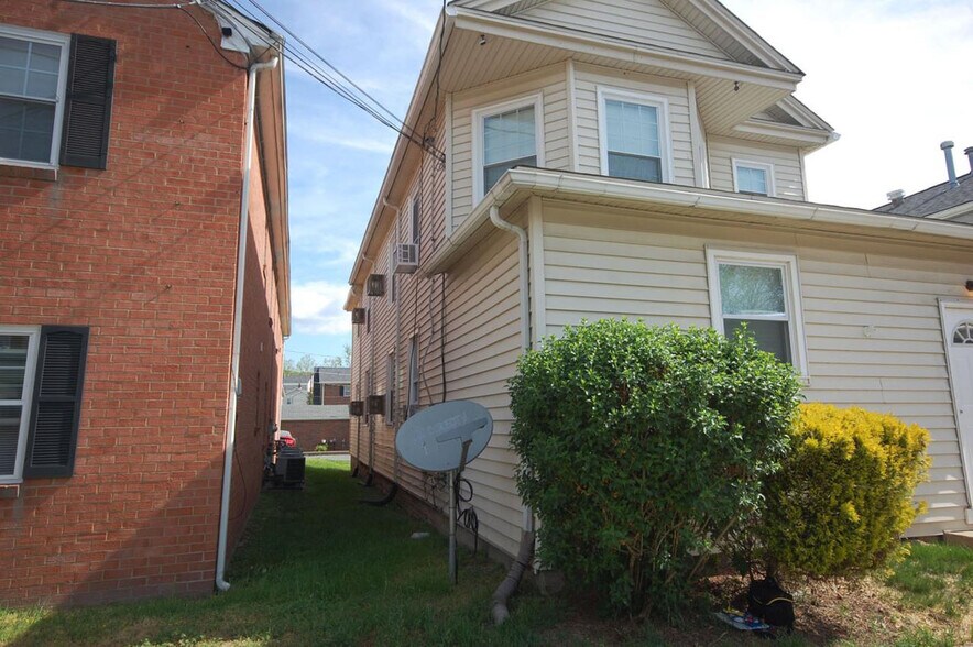 More Photos Of 293 4th Ave, Quantico Apartments For Sale