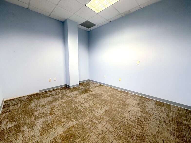 More Photos Of 1743 Park Center Dr, Orlando Medical For Sale